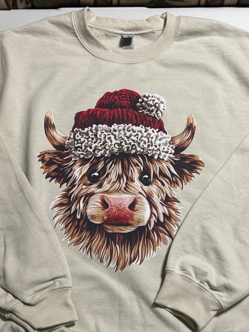 Highland Christmas Cow Crewneck – Cozy Holiday Sweatshirt